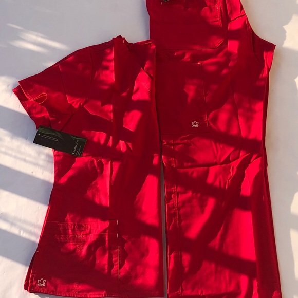 Scrub set by Meavn - Picture 3 of 5